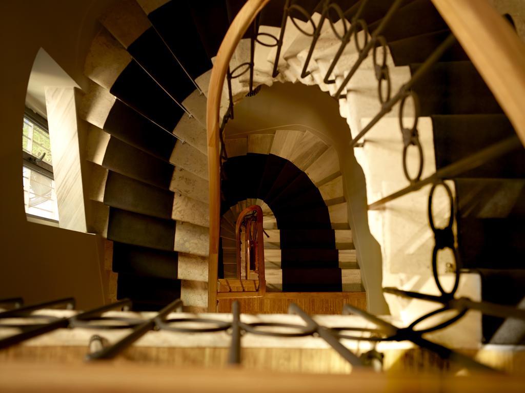 Has Galata Hotel *