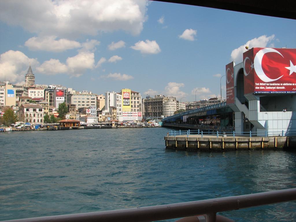 Has Galata Hotel *